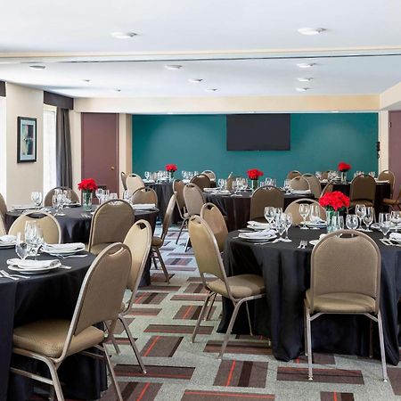 Four Points By Sheraton Buffalo Grove Bagian luar foto