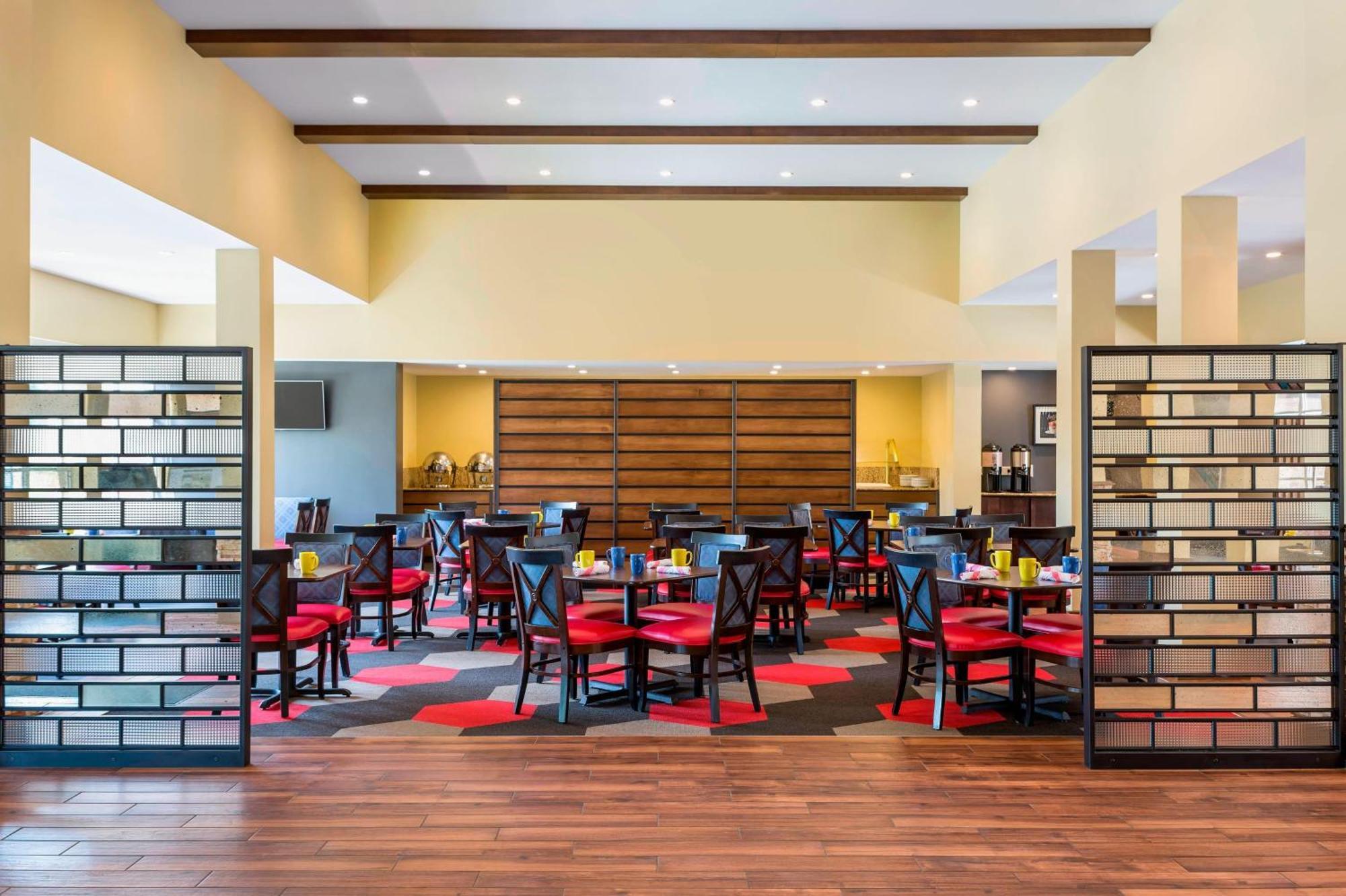 Four Points By Sheraton Buffalo Grove Bagian luar foto