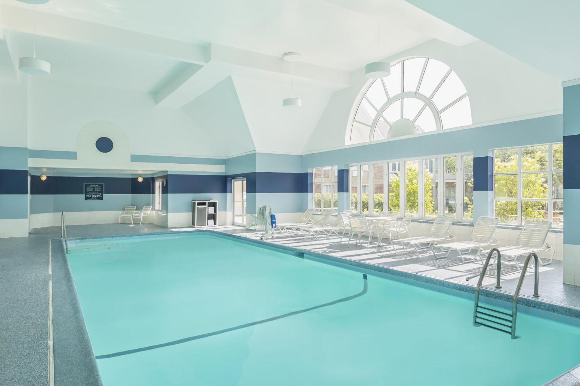 Four Points By Sheraton Buffalo Grove Bagian luar foto