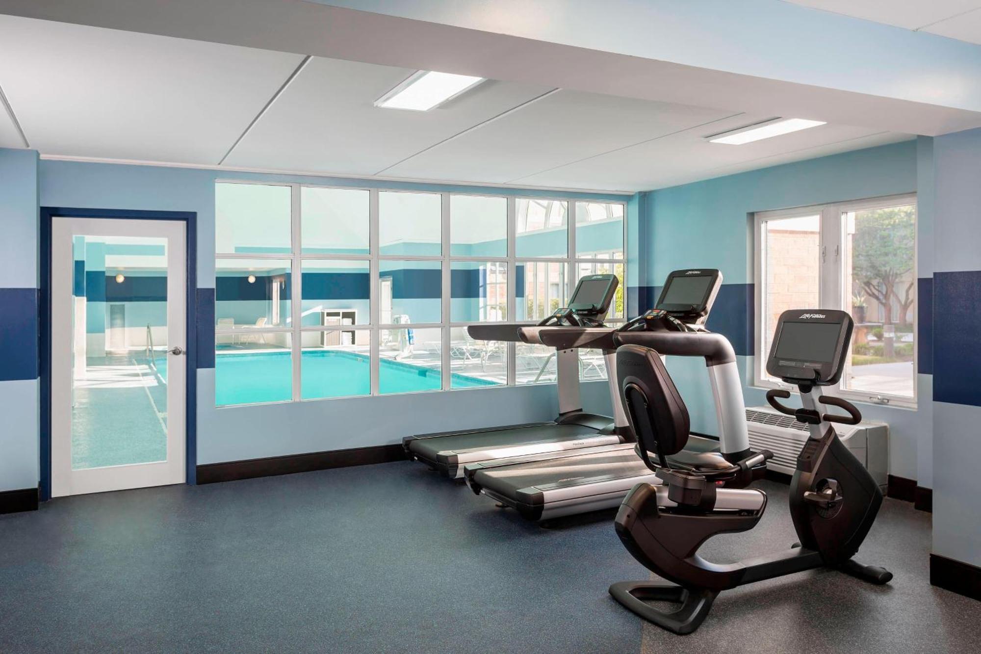 Four Points By Sheraton Buffalo Grove Bagian luar foto